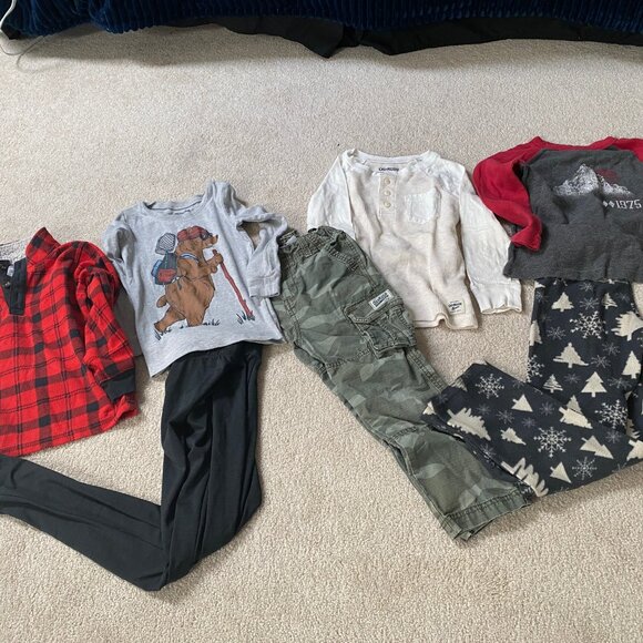 Boys Bundle Size 5T  Back To School Osh Kosh, Carter's , Puma, Old Navy - Picture 1 of 5